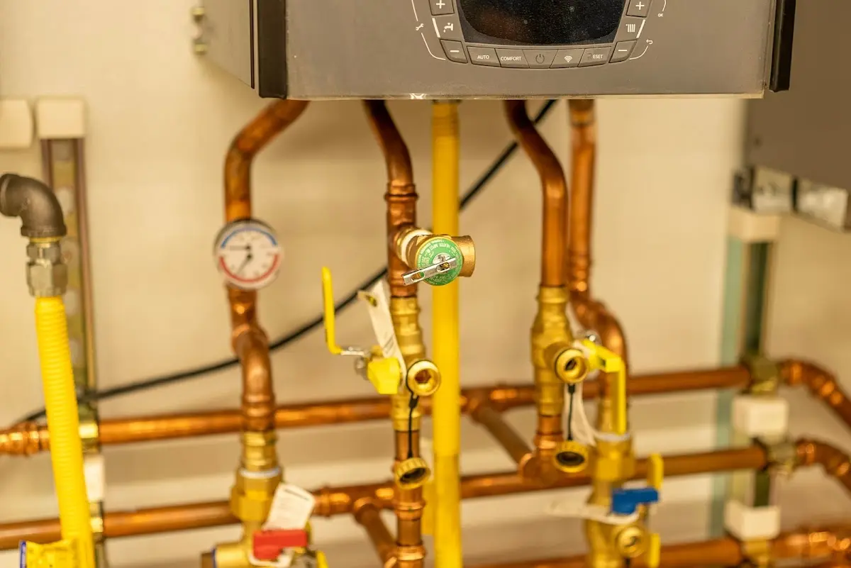 Licensed technician providing Pipe Repair for a homeowner in Tehachapi